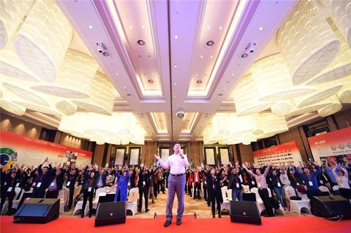 国创股份董事,智优生物科技总裁万伟民先生压轴登场,他凭借自身对市场
